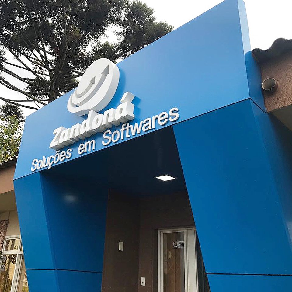 Fachada em ACM Azul