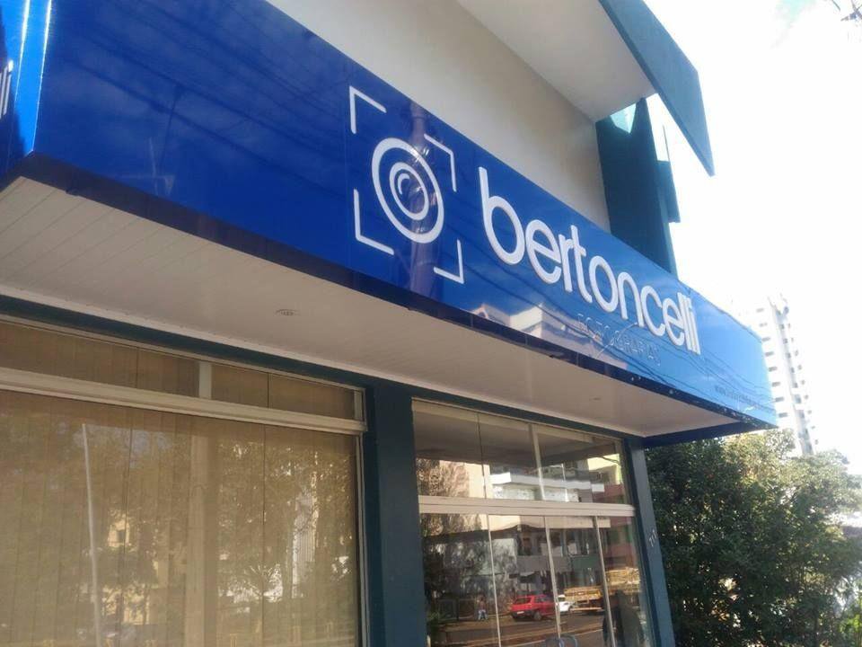 Fachada em ACM Azul