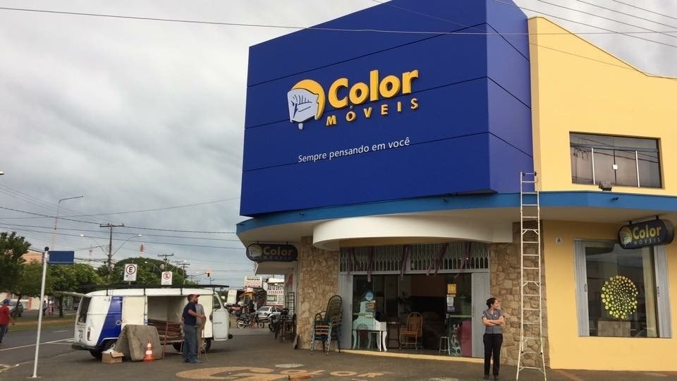 Fachada em ACM Azul moveis