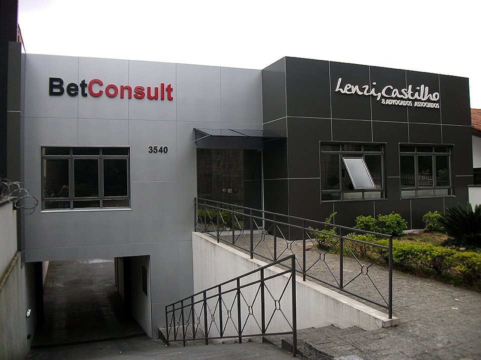Fachada em acm
