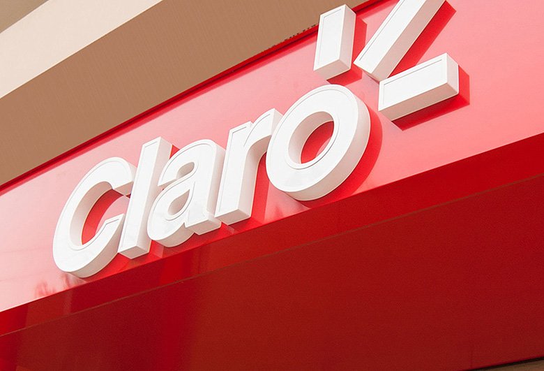 Letras em PVC da Claro