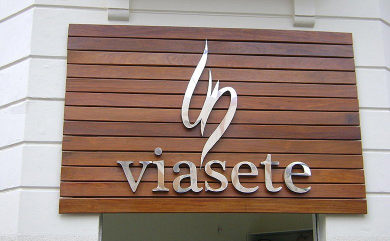 Letras Caixa Inox Viasete